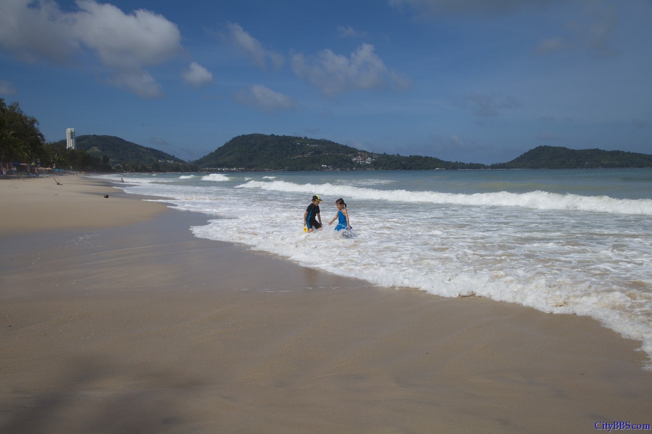 2012泰国清迈-曼谷-华欣-甲米-普吉-华欣-清迈3500公里自驾游之普吉Phuket芭东Patong海滩 ... ... ... ... . ... 2012泰国清迈-曼谷-华欣-甲米-普吉-华欣-清迈3500公里自驾游之普吉Phuket芭东Patong海滩 ... ... ... ... . ...