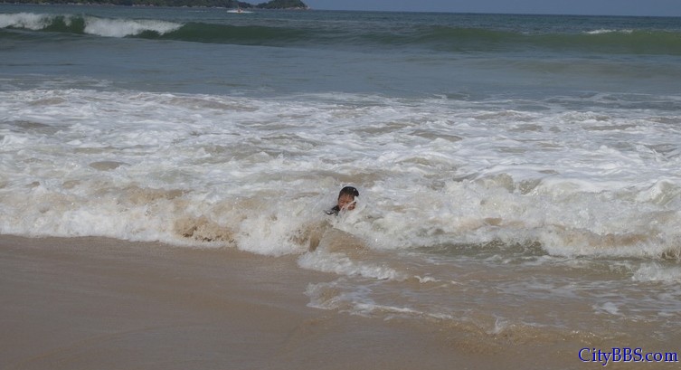 2012泰国清迈-曼谷-华欣-甲米-普吉-华欣-清迈3500公里自驾游之普吉Phuket芭东Patong海滩 ... ... ... ... . ... 2012泰国清迈-曼谷-华欣-甲米-普吉-华欣-清迈3500公里自驾游之普吉Phuket芭东Patong海滩 ... ... ... ... . ...